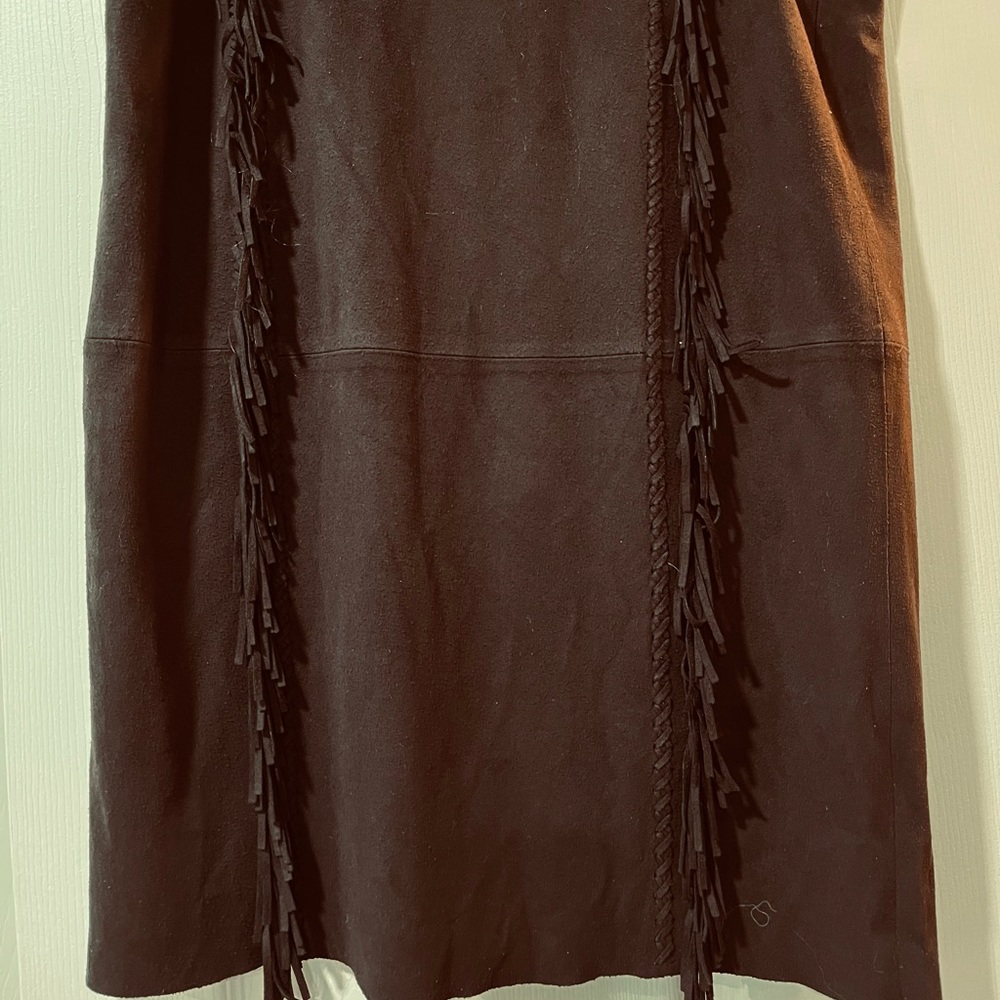 Beautiful Flaux Suede Skirt, 12-14. Large